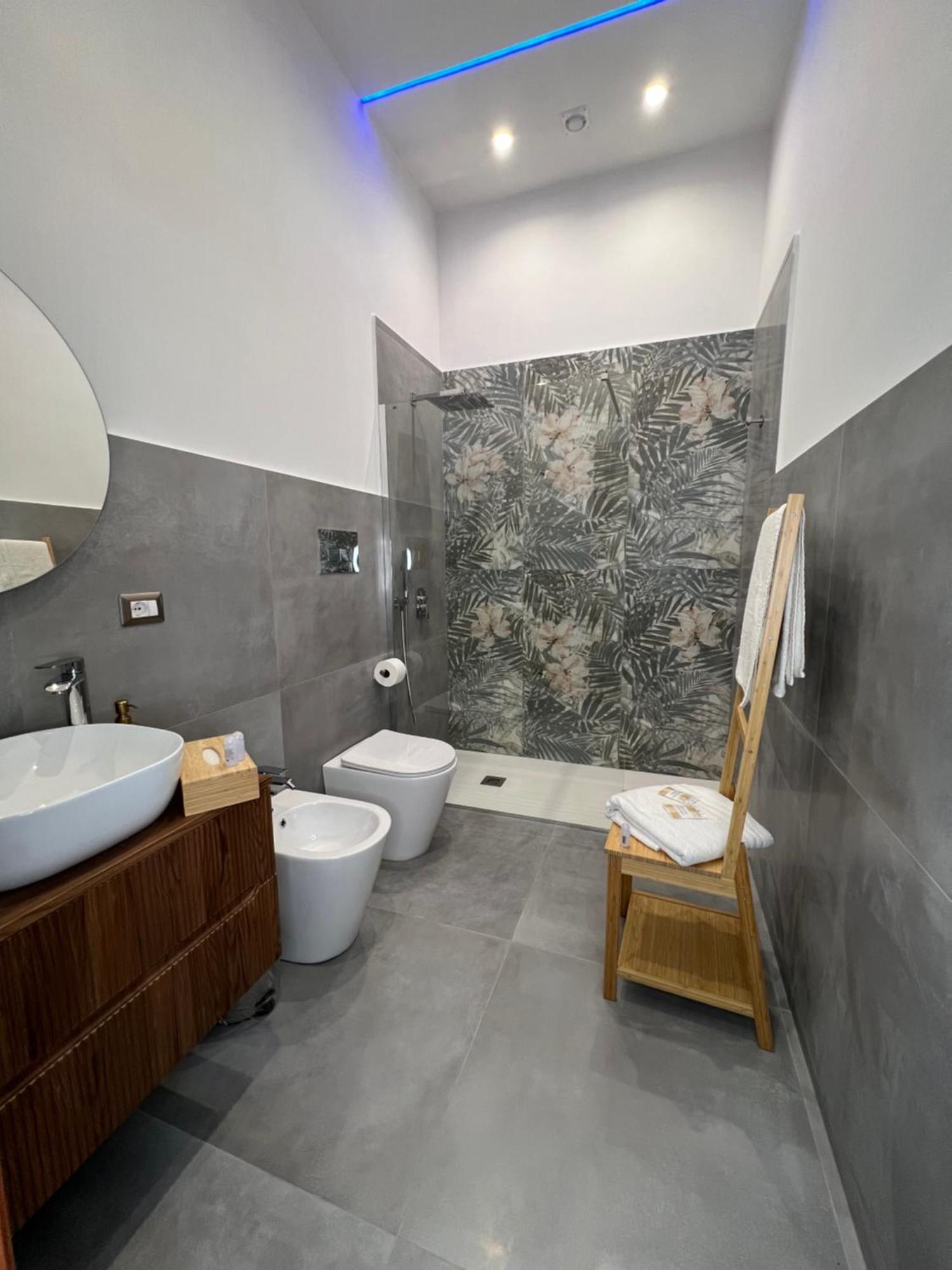 Apartment Ninetta A Toledo Naples